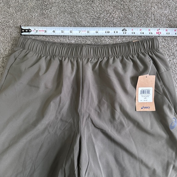 Asics Men's Tan and Black Shorts - Picture 4 of 4